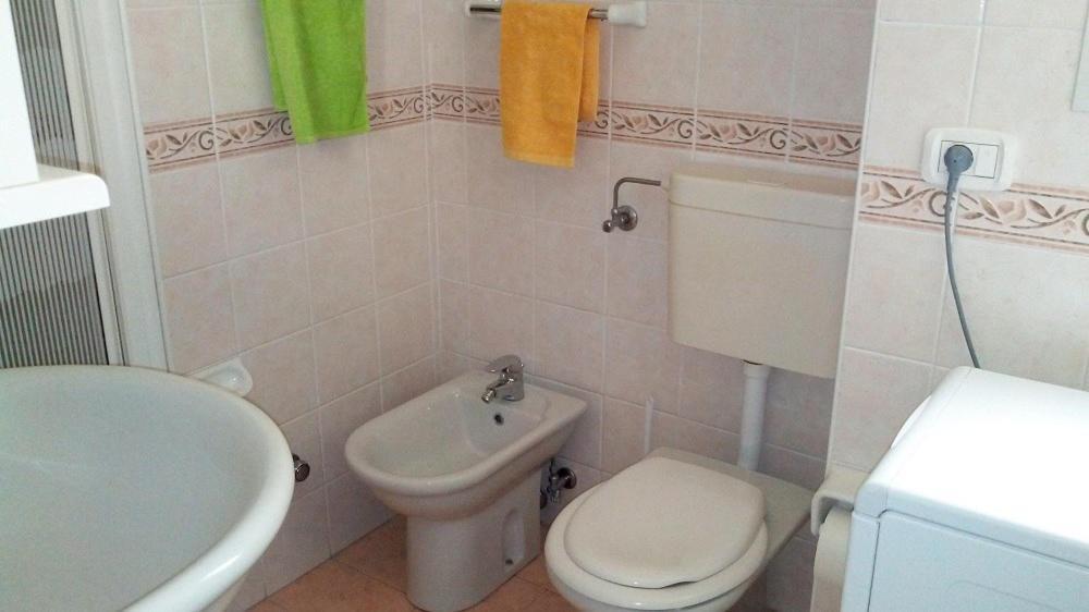 Green Holiday Wohnung Mit Schwimmbad บิบิโอเน ภายนอก รูปภาพ